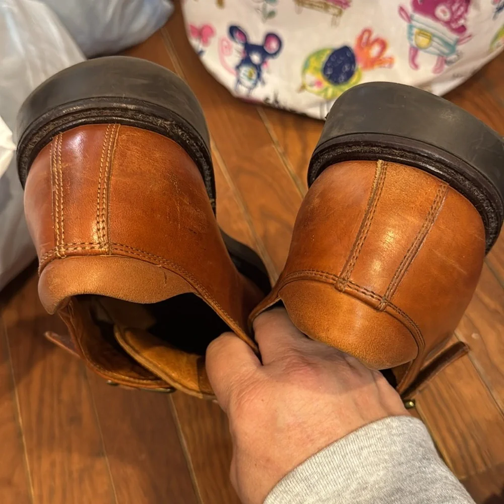 Johnston and Murphy‎ men’s shoes